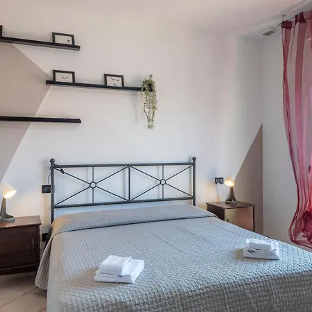 Cozy Corner Near Lucca *