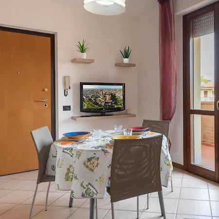 Cozy Corner Near Lucca Апартаменты Chiesina Uzzanese